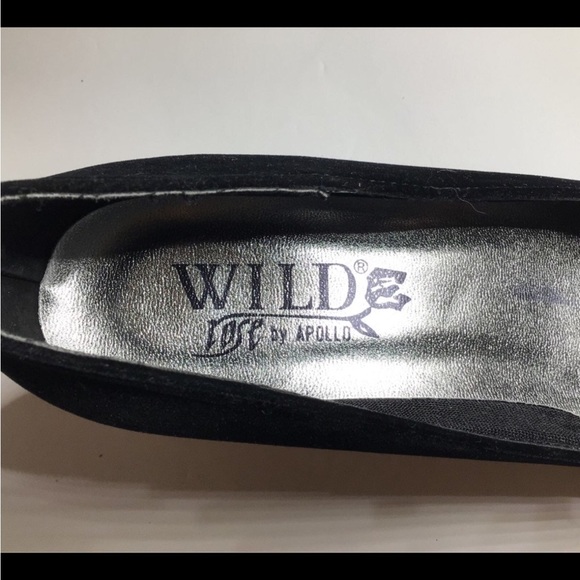 Wild Rose by Apollo, Kitten Heel Suede, Floral and Rhinestone, size 7.5 - Picture 13 of 14